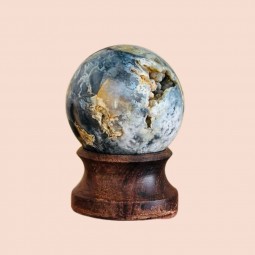 Agate bleue sphère, clarté